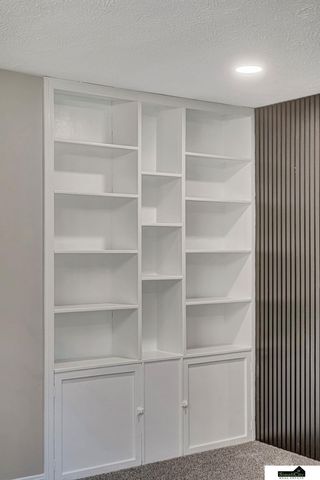 1005 N 41 Street, Lincoln, NE 68503