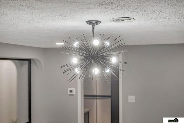 1005 N 41 Street, Lincoln, NE 68503