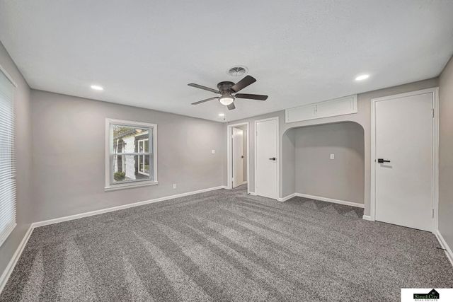 1005 N 41 Street, Lincoln, NE 68503