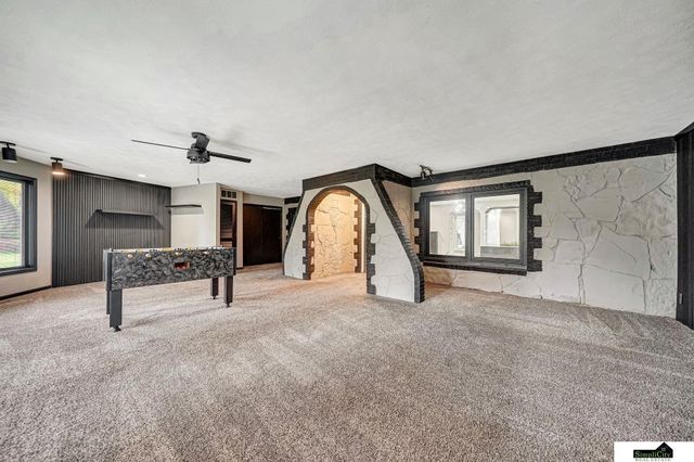 1005 N 41 Street, Lincoln, NE 68503