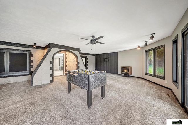 1005 N 41 Street, Lincoln, NE 68503