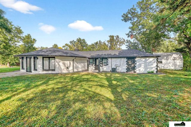 1005 N 41 Street, Lincoln, NE 68503