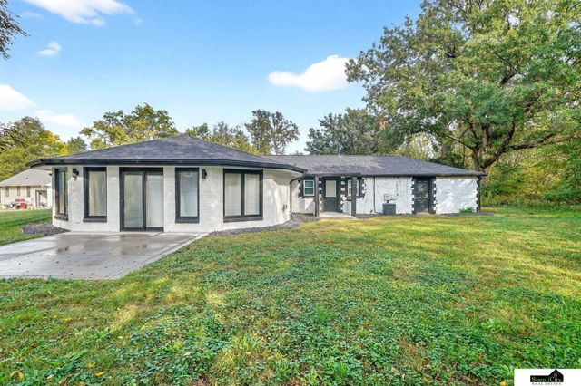 1005 N 41 Street, Lincoln, NE 68503