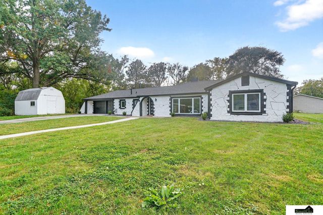 1005 N 41 Street, Lincoln, NE 68503