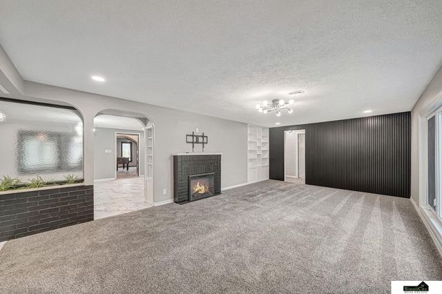 1005 N 41 Street, Lincoln, NE 68503