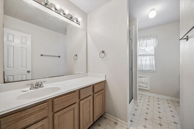 5123 Redemption Circle, Houston, TX 77018