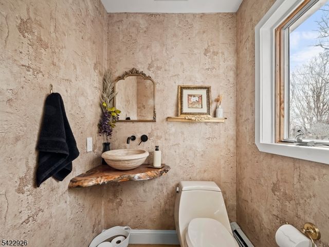 43 Ploch Rd, Clifton City, NJ 07013