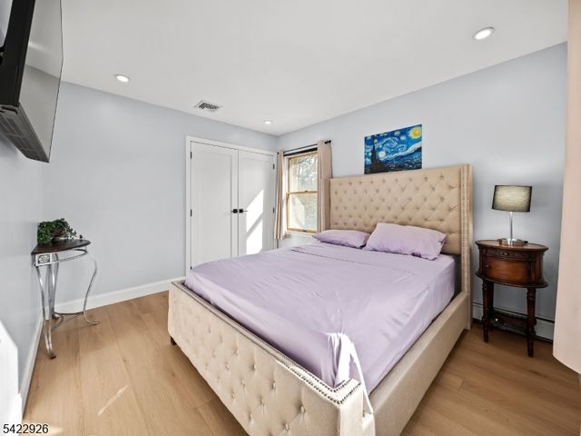 43 Ploch Rd, Clifton City, NJ 07013