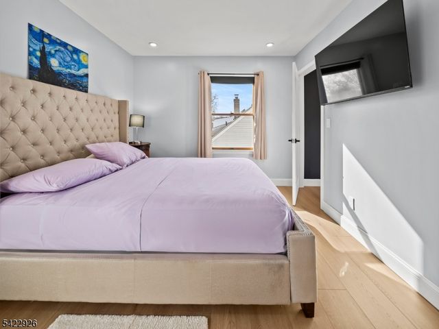 43 Ploch Rd, Clifton City, NJ 07013