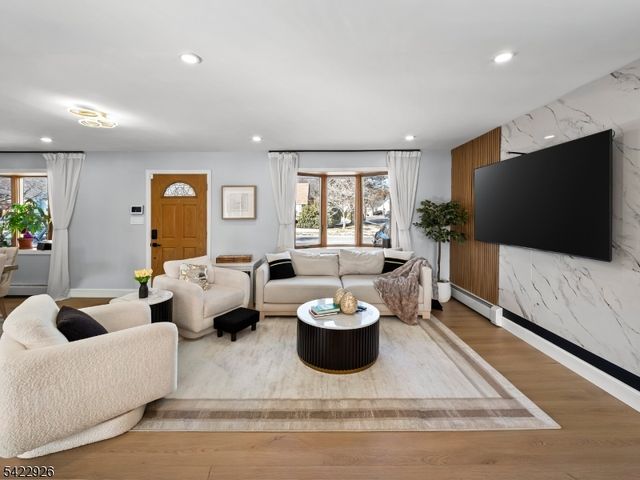 43 Ploch Rd, Clifton City, NJ 07013