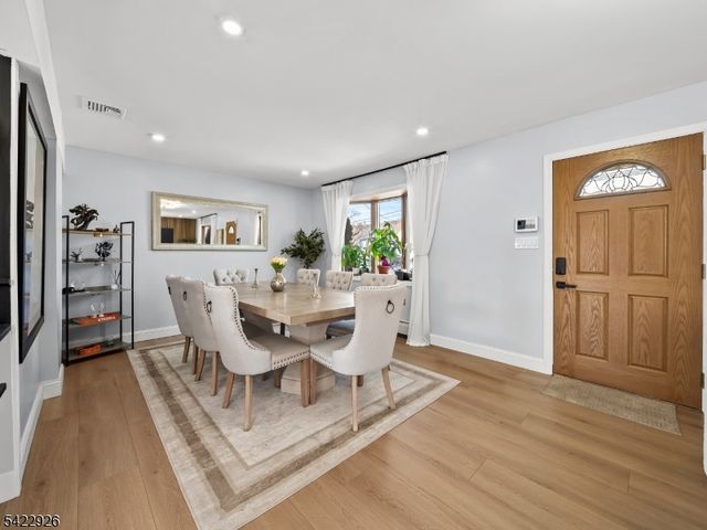 43 Ploch Rd, Clifton City, NJ 07013