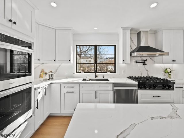 43 Ploch Rd, Clifton City, NJ 07013