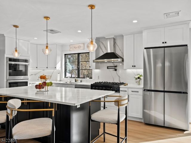 43 Ploch Rd, Clifton City, NJ 07013