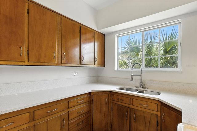 1303 E 26TH AVENUE, Tampa, FL 33605