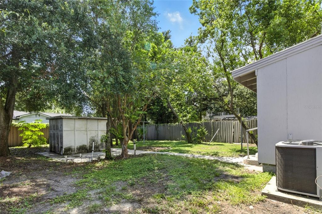 Image 19 of property listing at 1303 E 26TH AVENUE, Tampa, FL 33605