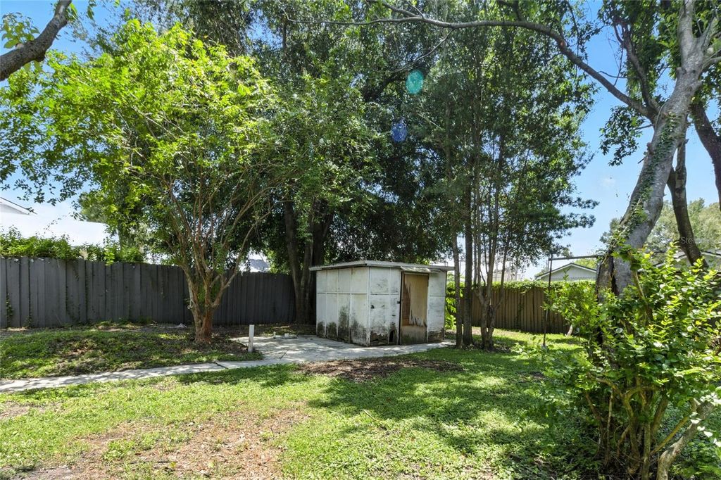 Image 20 of property listing at 1303 E 26TH AVENUE, Tampa, FL 33605