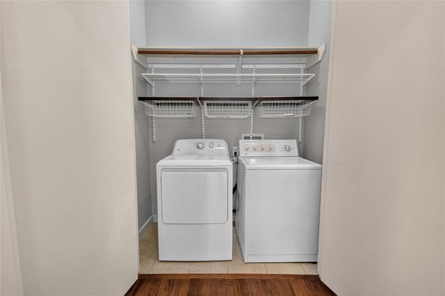 4448 Center Street, Houston, TX 77007