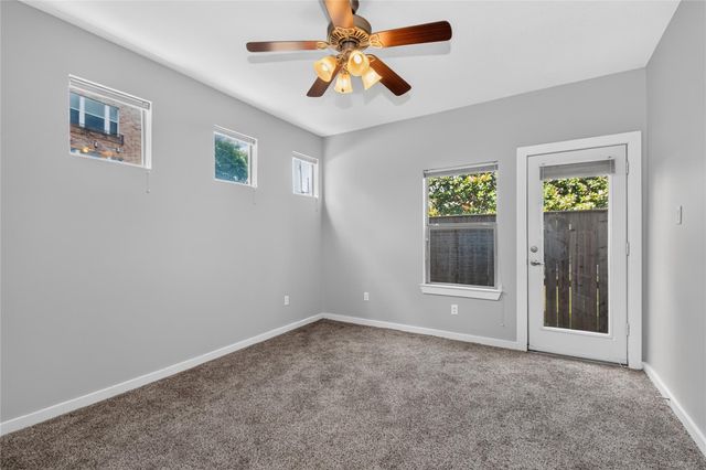 4448 Center Street, Houston, TX 77007