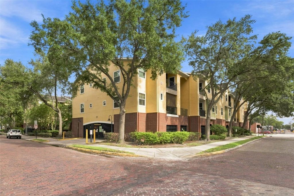 2010 E PALM AVENUE 14320, Tampa, FL 33605