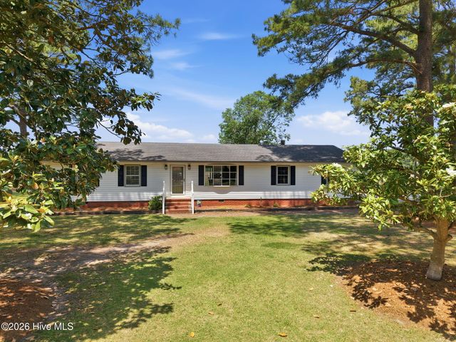 2336 Wharton Station Road, Washington, NC 27889