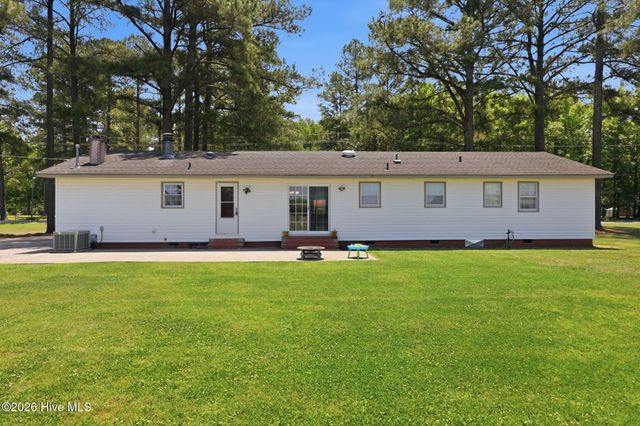 2336 Wharton Station Road, Washington, NC 27889