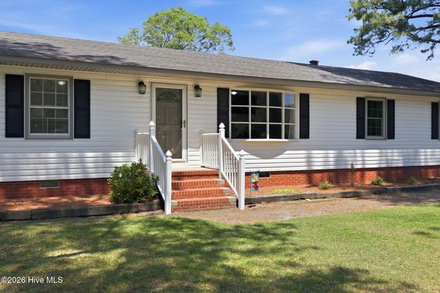 2336 Wharton Station Road, Washington, NC 27889