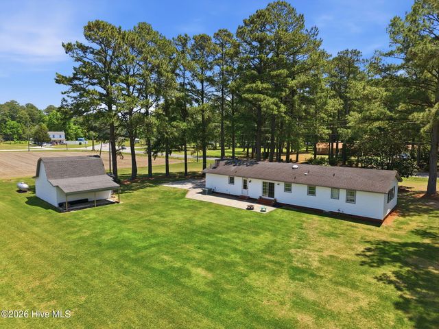 2336 Wharton Station Road, Washington, NC 27889