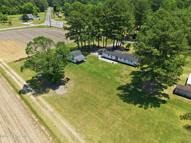 2336 Wharton Station Road, Washington, NC 27889