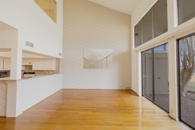 135 April Point Drive S, Conroe, TX 77356