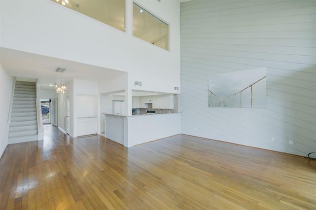 135 April Point Drive S, Conroe, TX 77356