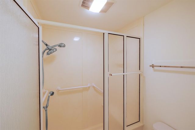 135 April Point Drive S, Conroe, TX 77356