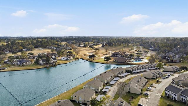 135 April Point Drive S, Conroe, TX 77356