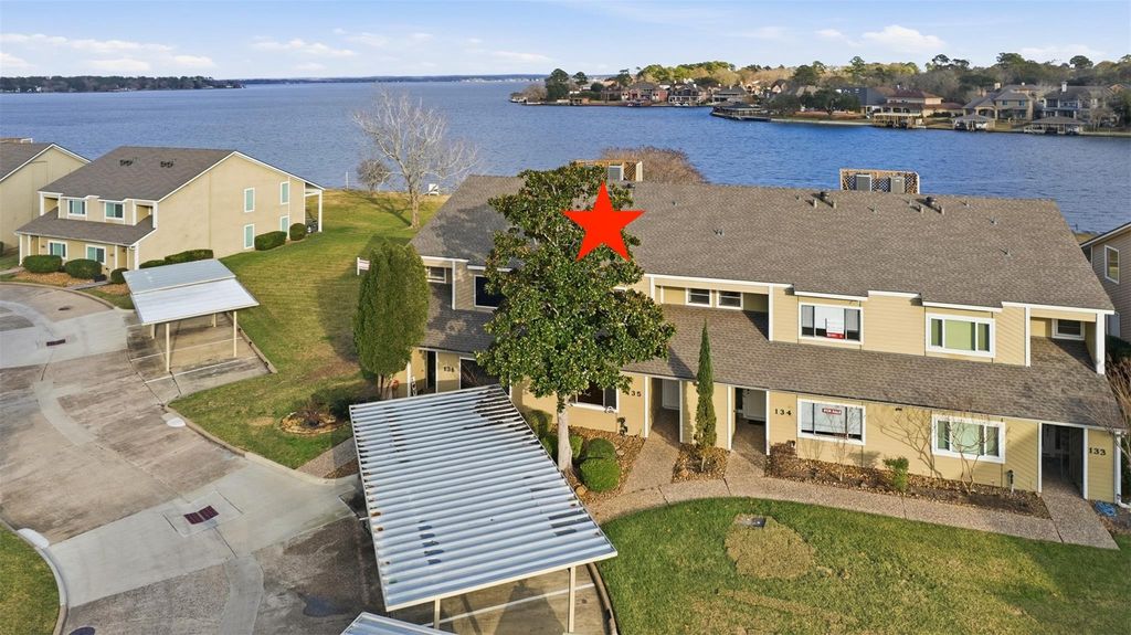 135 April Point Drive S, Conroe, TX 77356