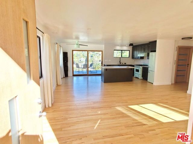 1621 Bridgeport Drive, Los Angeles, CA 90065