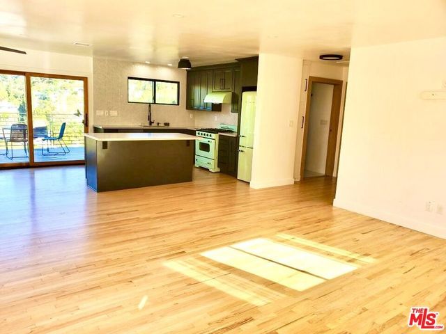 1621 Bridgeport Drive, Los Angeles, CA 90065