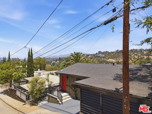 1621 Bridgeport Drive, Los Angeles, CA 90065