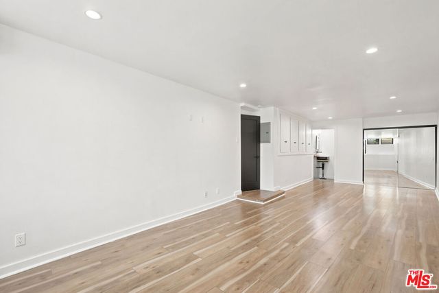 1621 Bridgeport Drive, Los Angeles, CA 90065