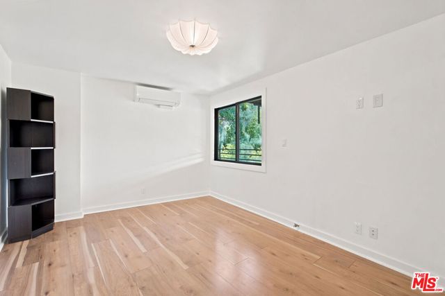 1621 Bridgeport Drive, Los Angeles, CA 90065