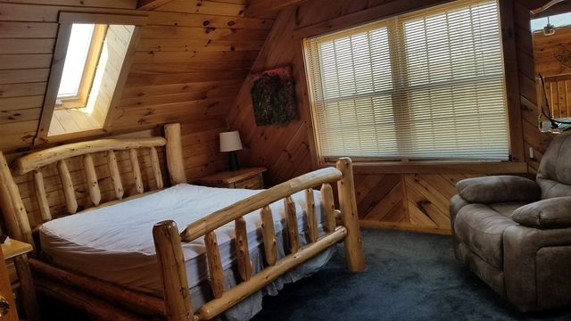 32 King's Highway, Colebrook, NH 03576