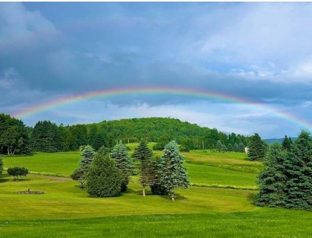 32 King's Highway, Colebrook, NH 03576