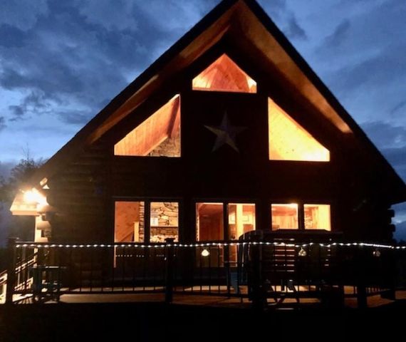 32 King's Highway, Colebrook, NH 03576