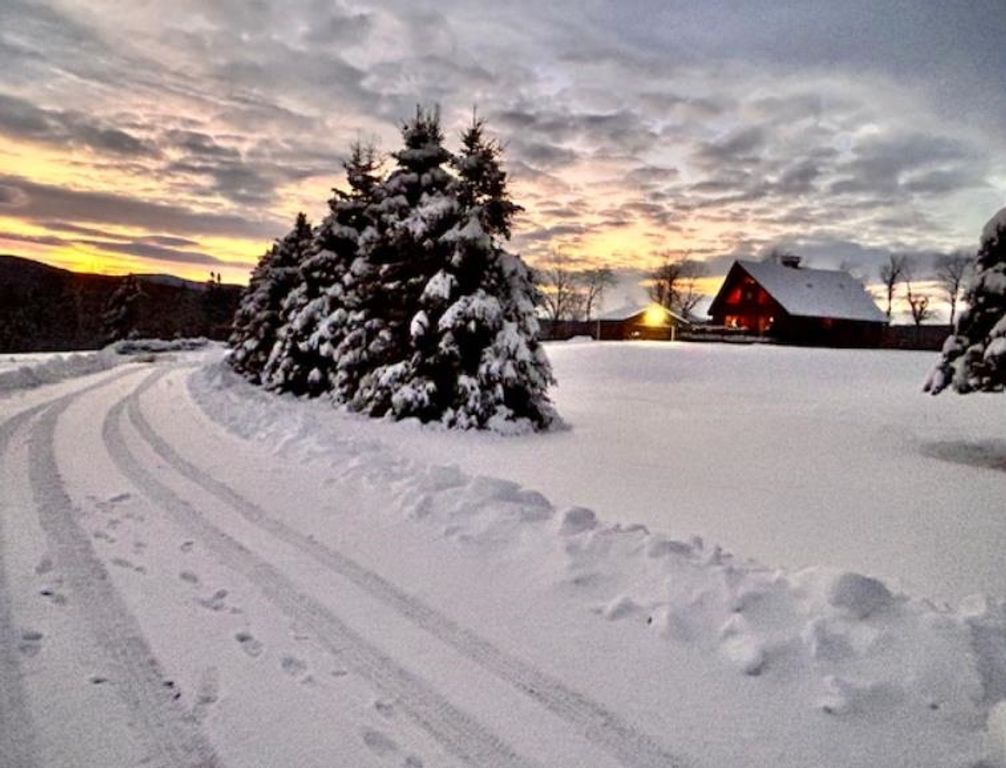 32 King's Highway, Colebrook, NH 03576