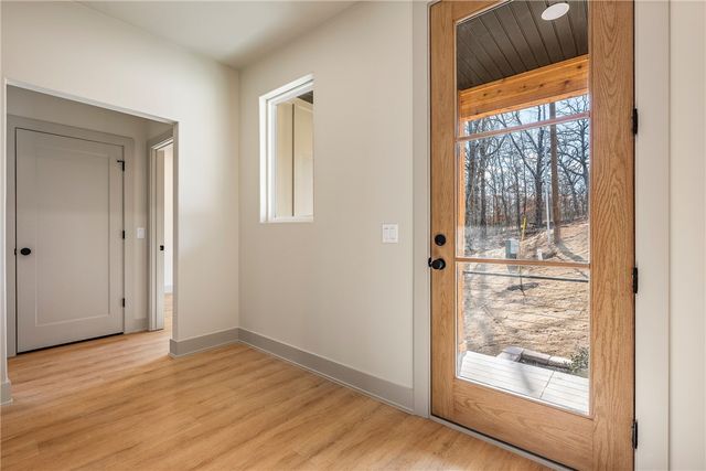 19 Carsphairn Lane, Bella Vista, AR 72715