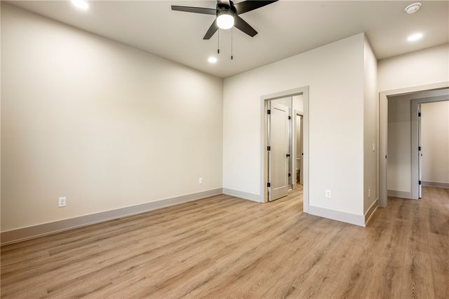 19 Carsphairn Lane, Bella Vista, AR 72715