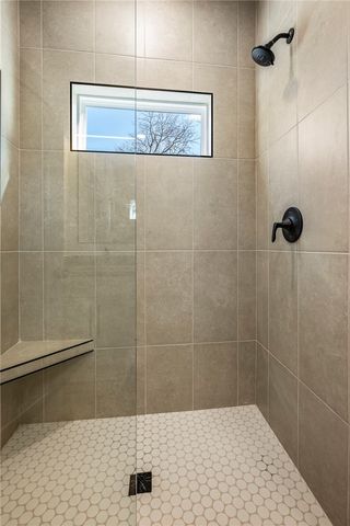 19 Carsphairn Lane, Bella Vista, AR 72715