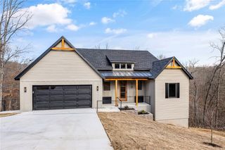 19 Carsphairn Lane, Bella Vista, AR 72715