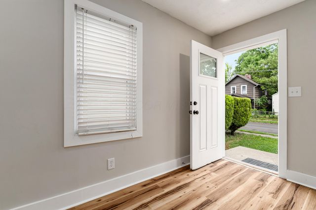 1606 Cordell Avenue, Columbus, OH 43211