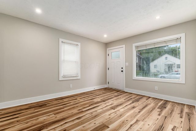 1606 Cordell Avenue, Columbus, OH 43211