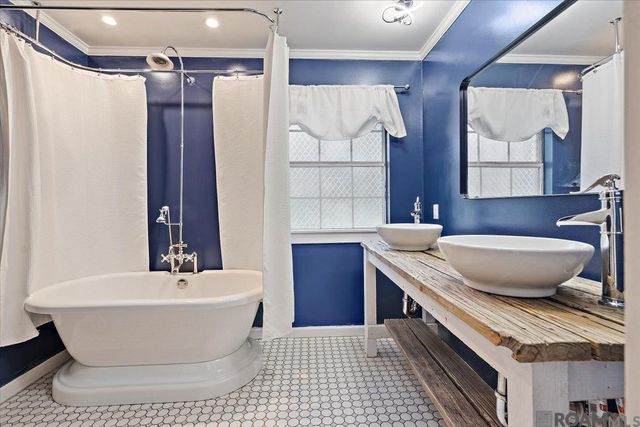 7944 Comite Acres Dr, Baker, LA 70714