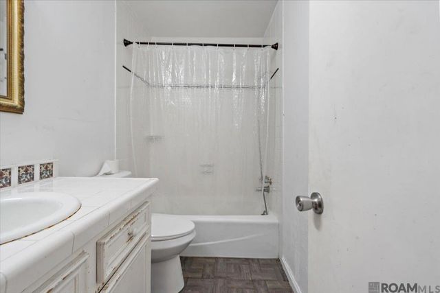 7944 Comite Acres Dr, Baker, LA 70714